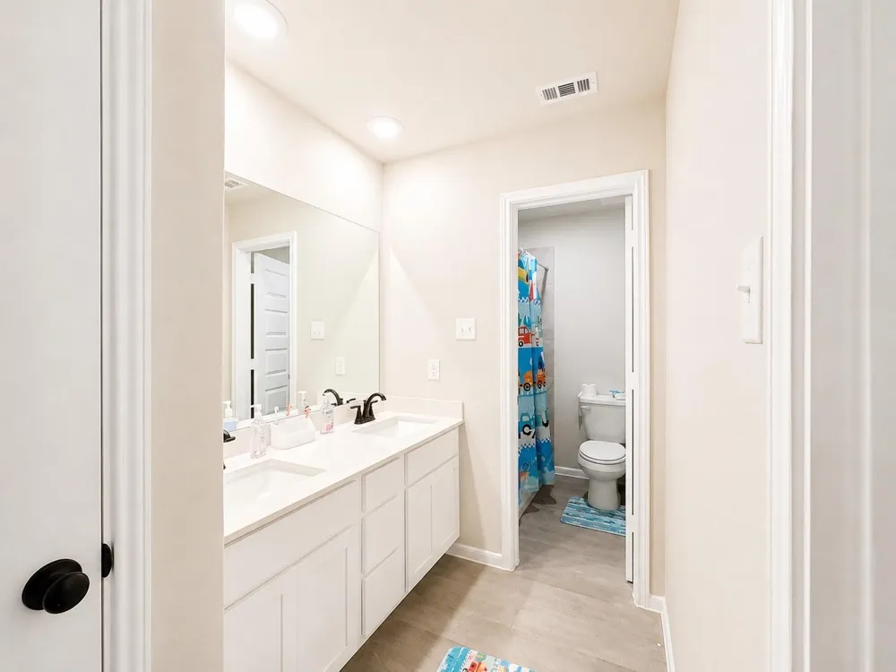 377 Selah Court Alvin, TX 77511