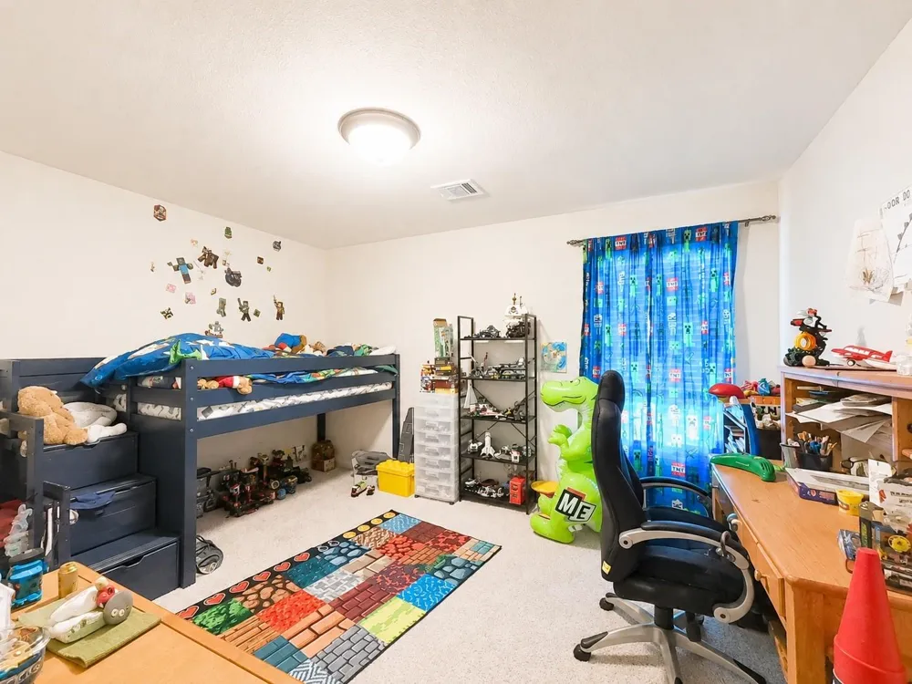377 Selah Court Alvin, TX 77511