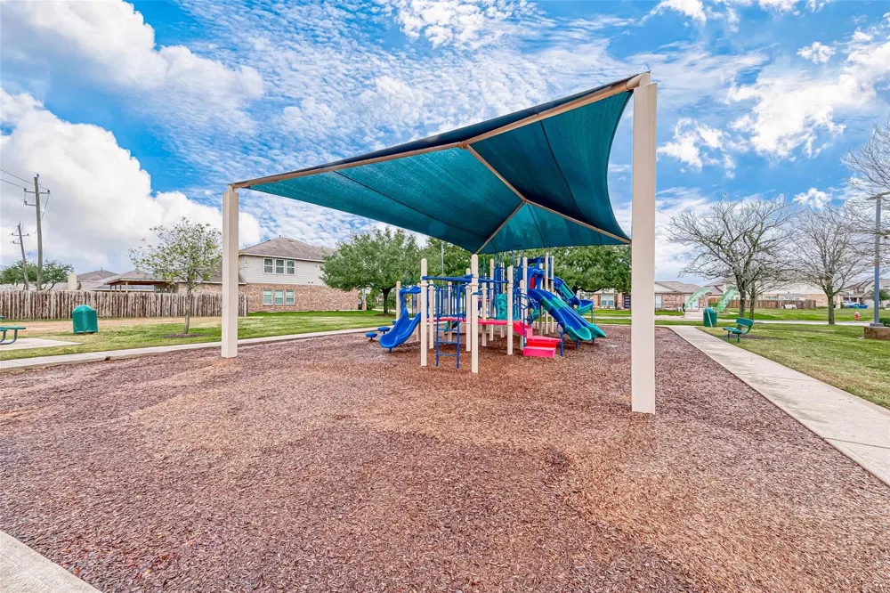 17 Desert Spring Lane Manvel, TX 77578
