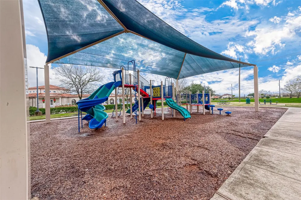 17 Desert Spring Lane Manvel, TX 77578