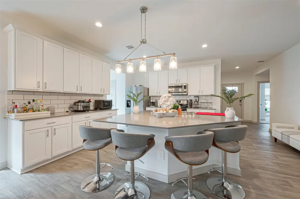 17 Desert Spring Lane Manvel, TX 77578