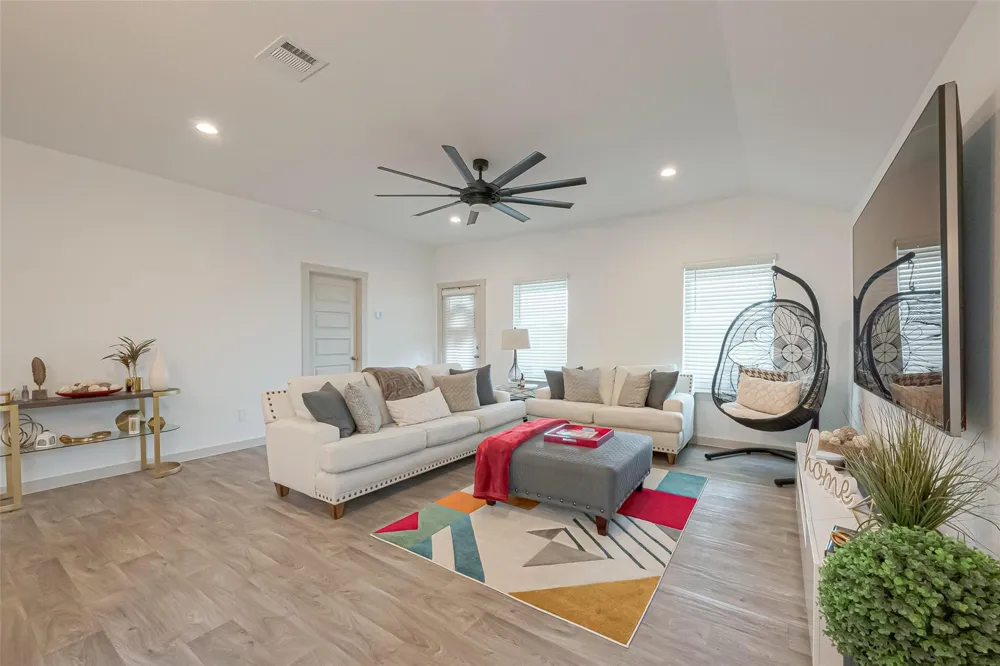 17 Desert Spring Lane Manvel, TX 77578