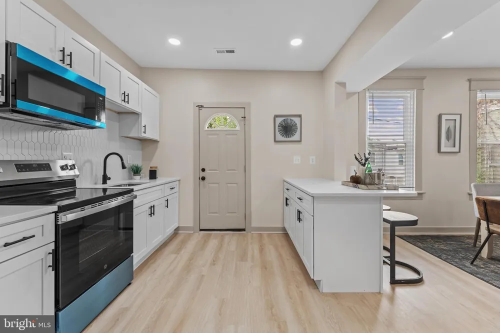 1909 RUXTON AVENUE Baltimore, MD 21216