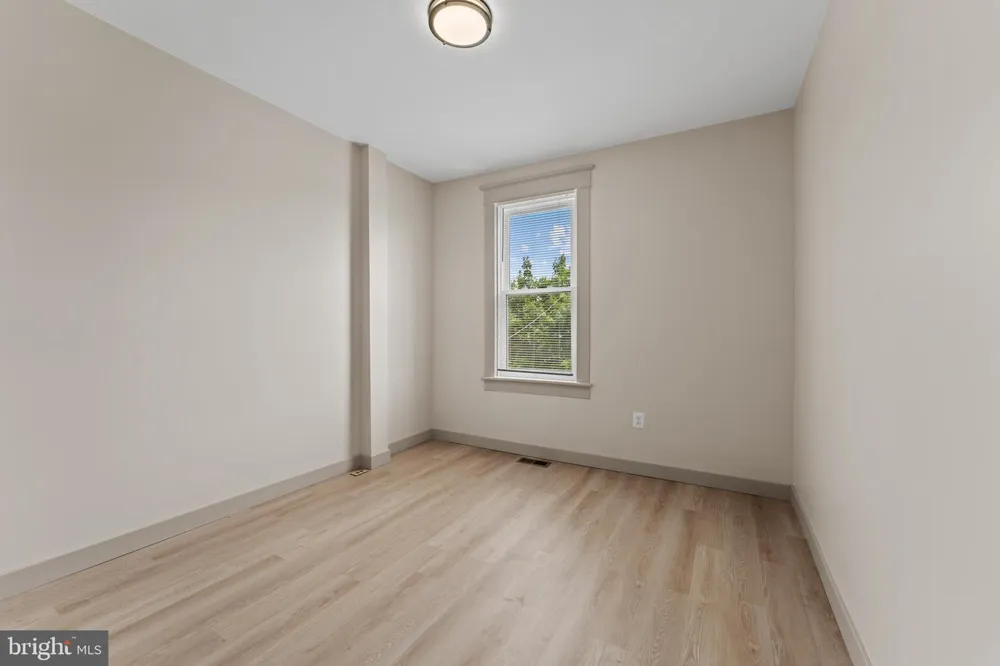 1909 RUXTON AVENUE Baltimore, MD 21216