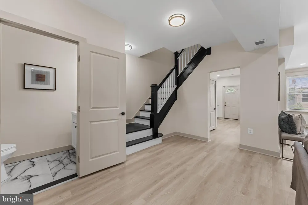 1909 RUXTON AVENUE Baltimore, MD 21216