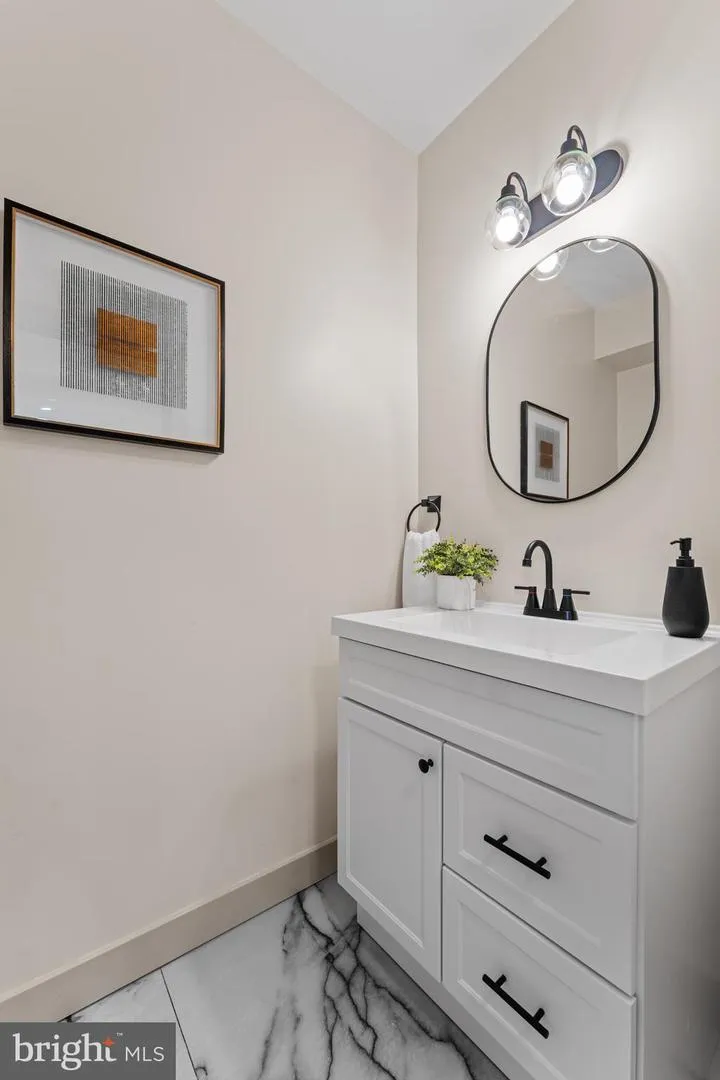 1909 RUXTON AVENUE Baltimore, MD 21216