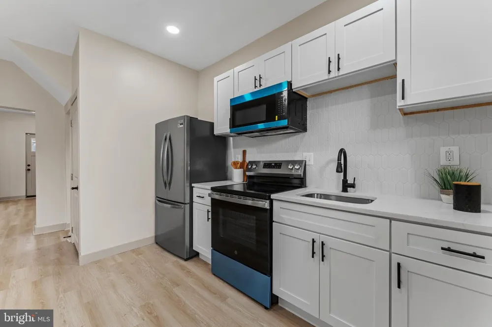 1909 RUXTON AVENUE Baltimore, MD 21216