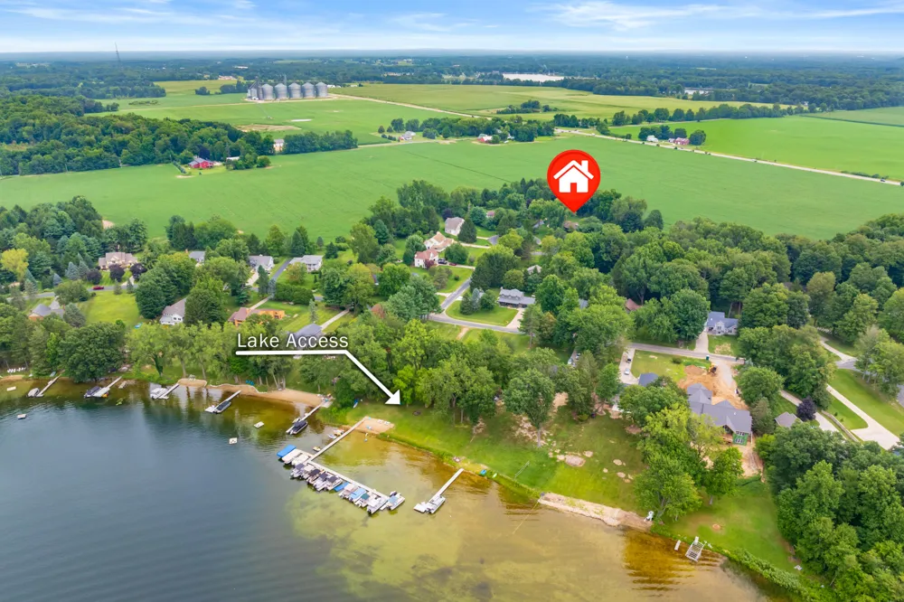 43501 Duane Lane Paw Paw, MI 49079