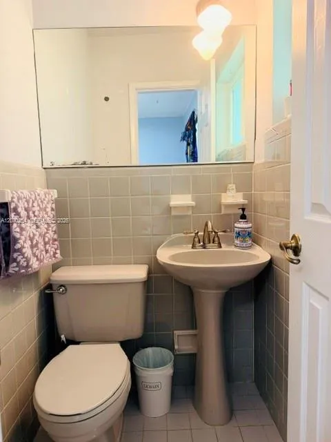 245 W 60th St Hialeah, FL 33012