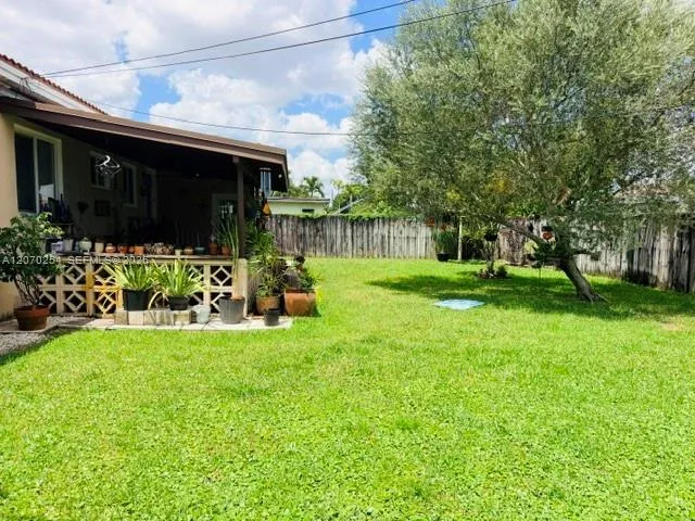 245 W 60th St Hialeah, FL 33012