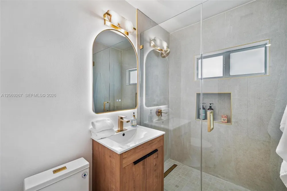 12325 NE 11th Pl North Miami, FL 33161
