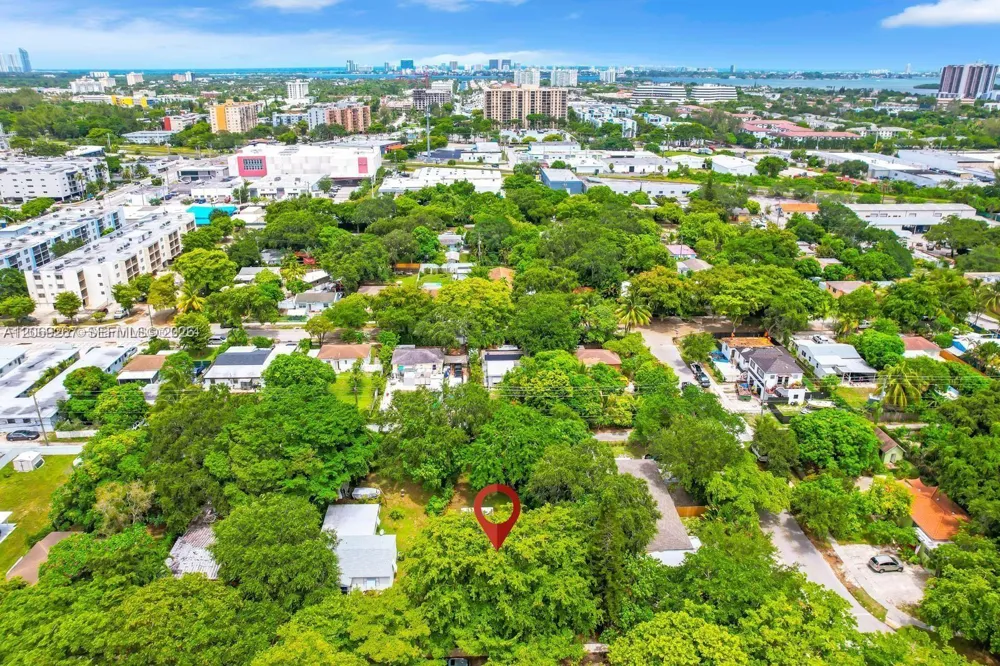 12325 NE 11th Pl North Miami, FL 33161