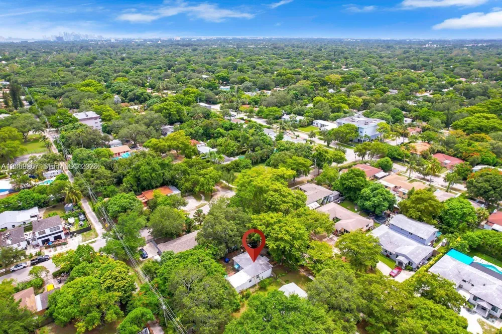 12325 NE 11th Pl North Miami, FL 33161