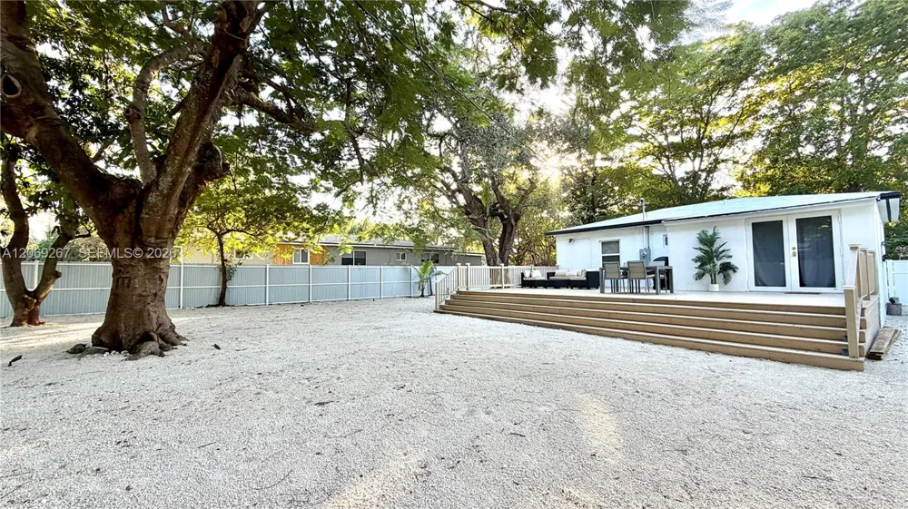 12325 NE 11th Pl North Miami, FL 33161