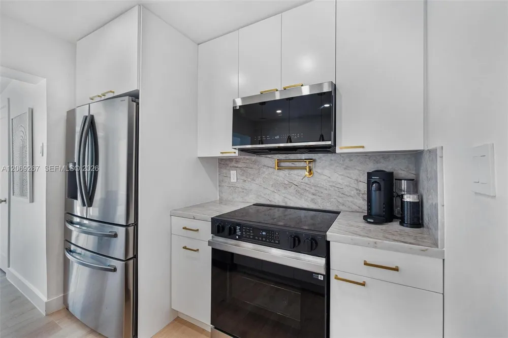 12325 NE 11th Pl North Miami, FL 33161