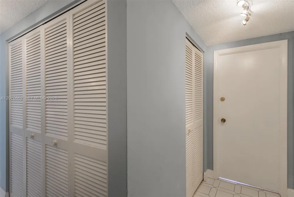 1950 S Ocean Dr #7G Hallandale Beach, FL 33009