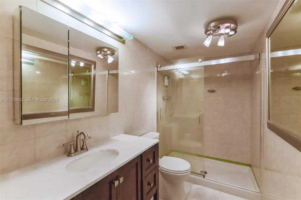 1950 S Ocean Dr #7G Hallandale Beach, FL 33009