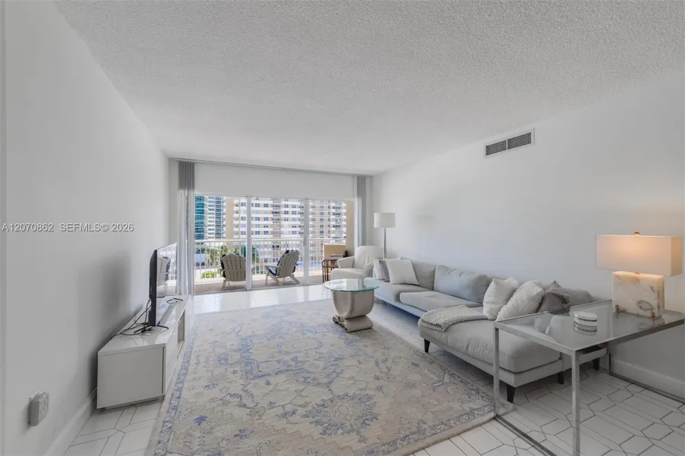1950 S Ocean Dr #7G Hallandale Beach, FL 33009