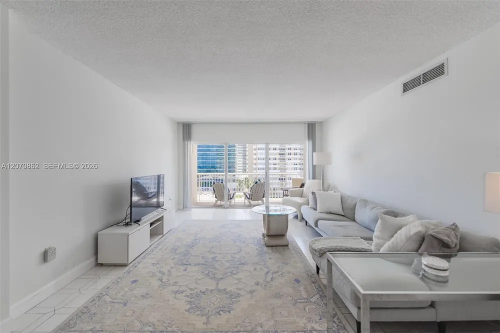 1950 S Ocean Dr #7G Hallandale Beach, FL 33009