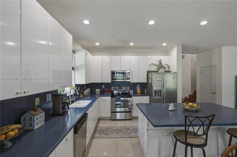 1268 NW 144th Ter Pembroke Pines, FL 33028