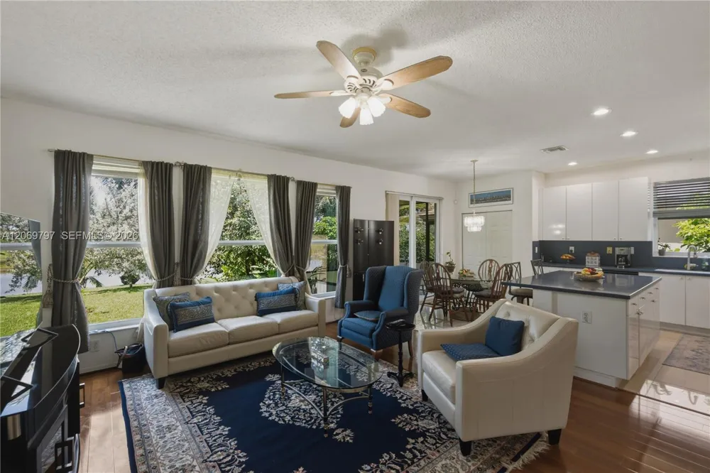 1268 NW 144th Ter Pembroke Pines, FL 33028