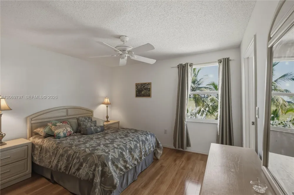 1268 NW 144th Ter Pembroke Pines, FL 33028