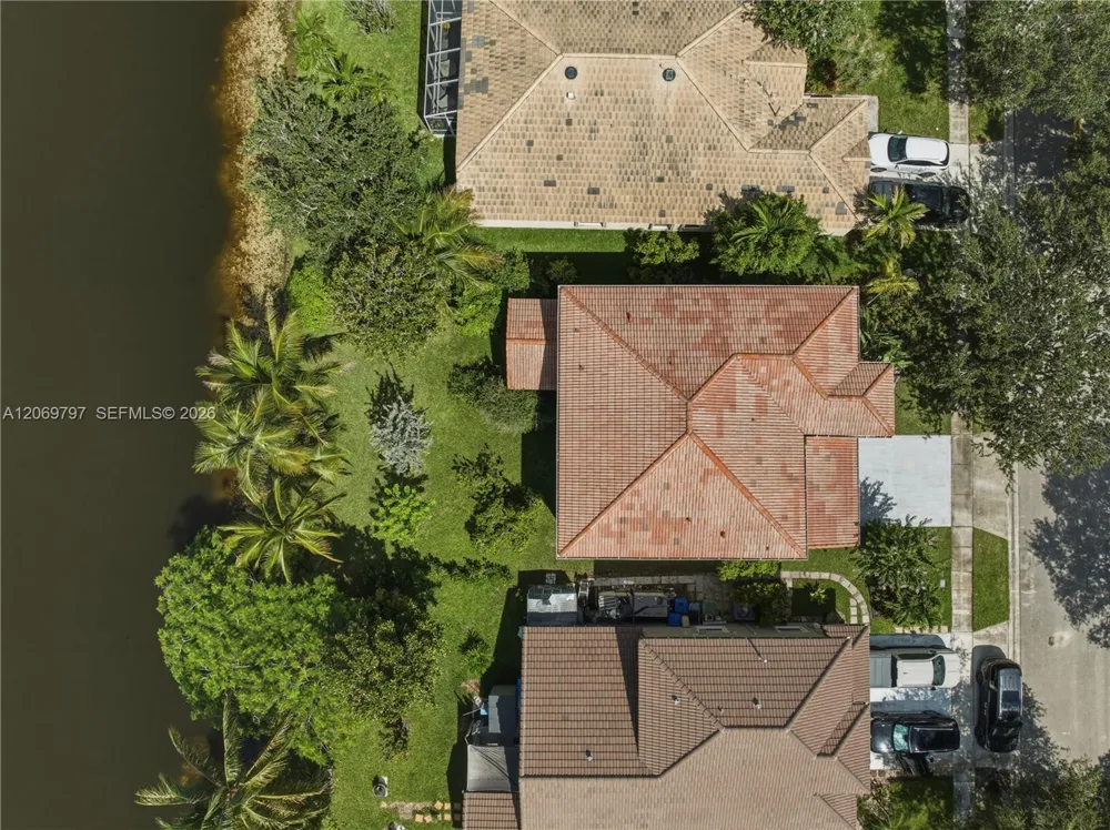 1268 NW 144th Ter Pembroke Pines, FL 33028