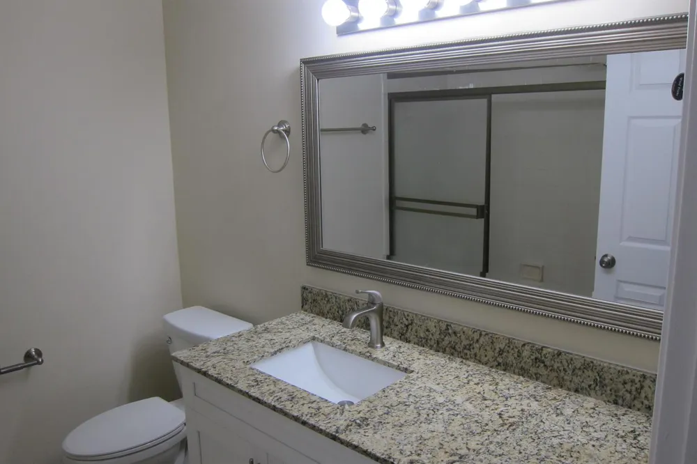 1517 Woodbridge Lakes Circle West Palm Beach, FL 33406