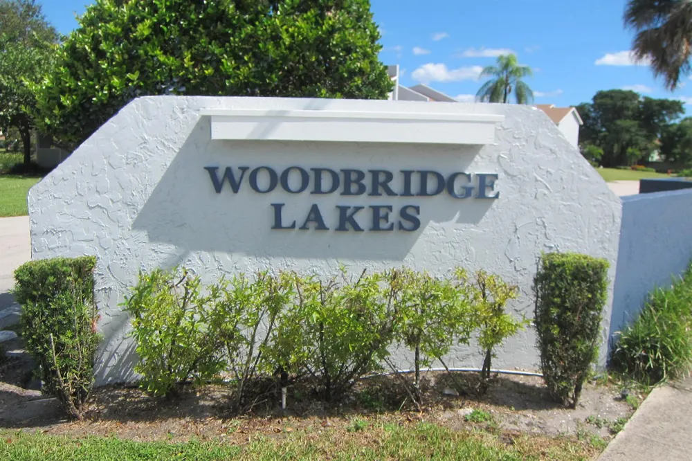 1517 Woodbridge Lakes Circle West Palm Beach, FL 33406