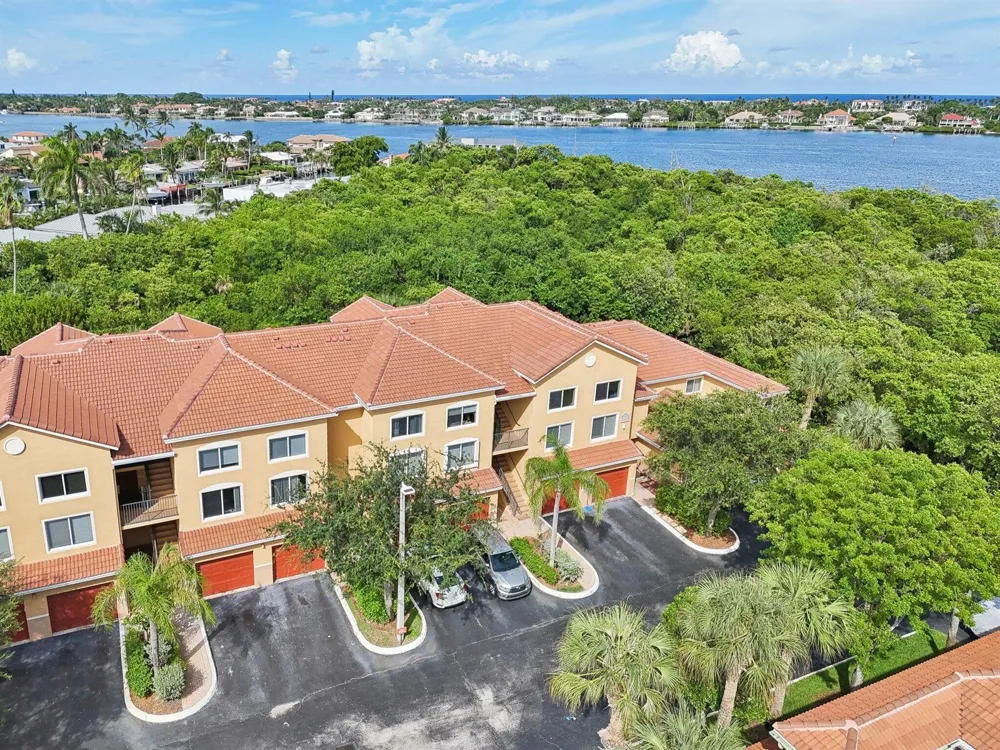 300 Scotia Drive #3040 Hypoluxo, FL 33462
