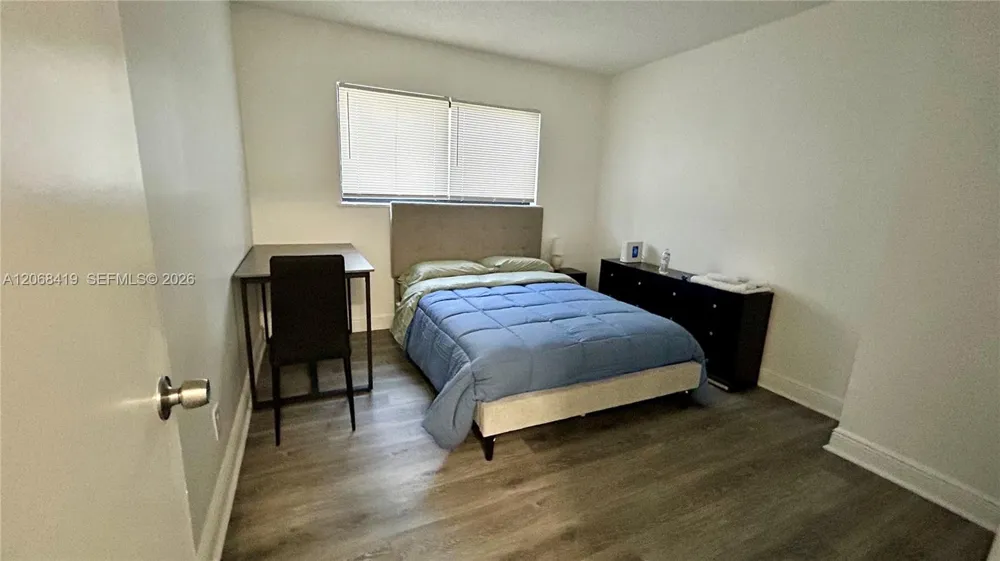 230 NW 8th Ave Dania Beach, FL 33004