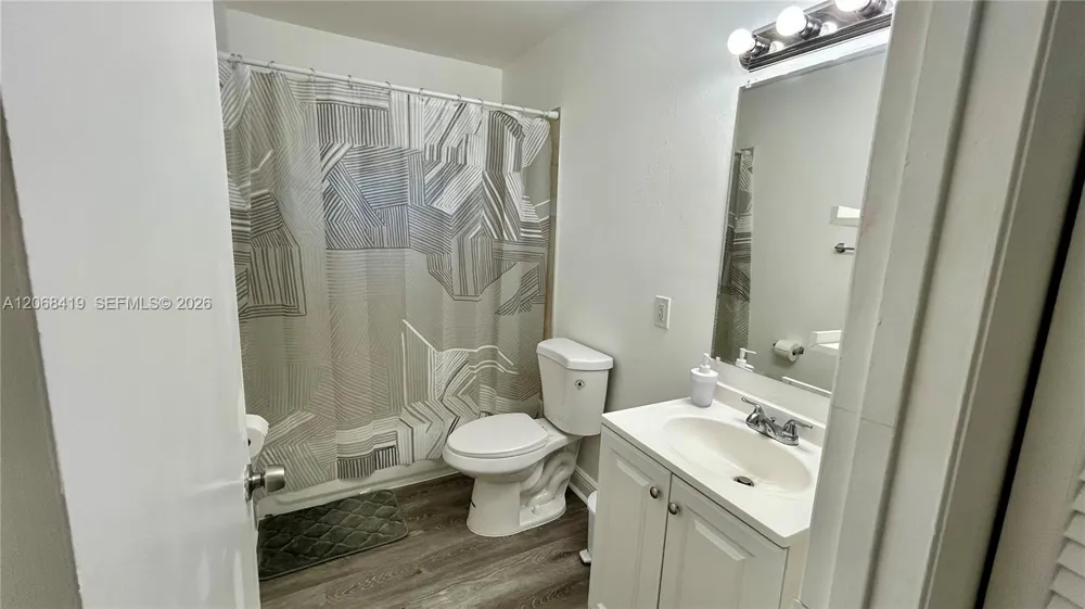 230 NW 8th Ave Dania Beach, FL 33004