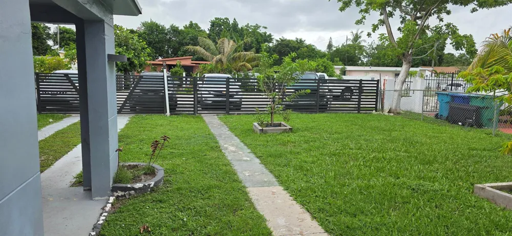 340 NW 117TH STREET Miami, FL 33168