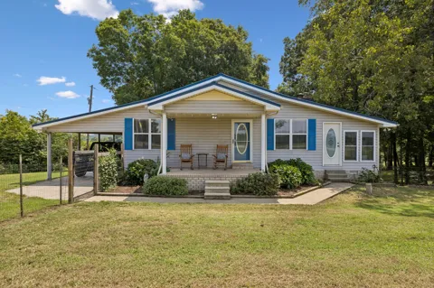 1525 E Piney Rd