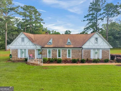 232 Briarwood CIR