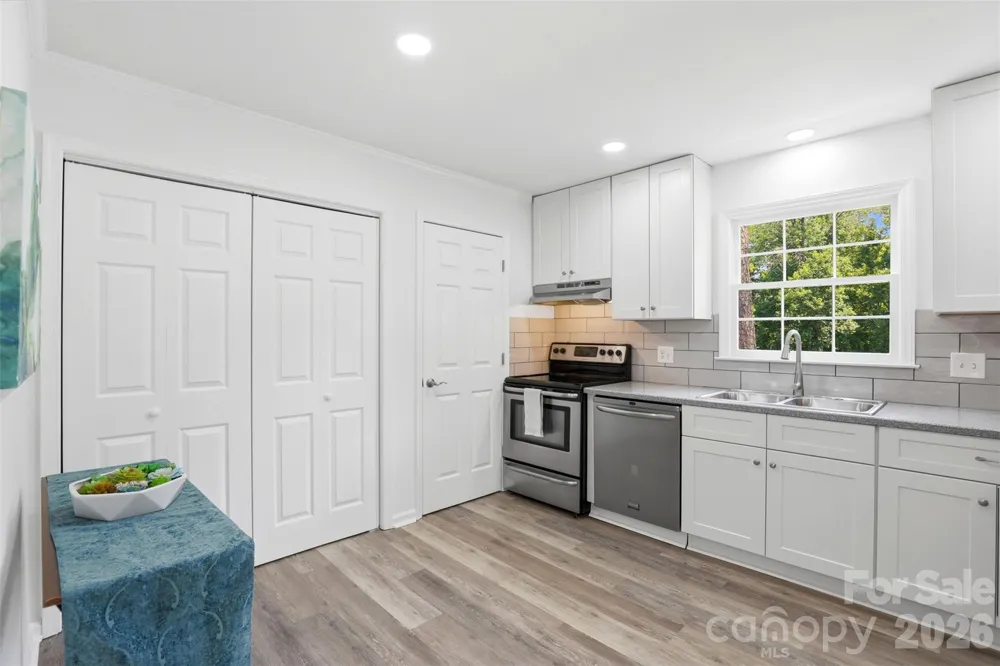 9624 Central Drive Mint Hill, NC 28227