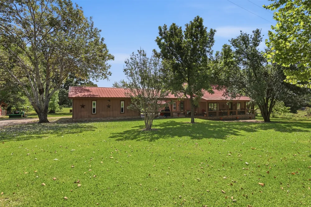 2868 State Highway 37 Clarksville, TX 75426