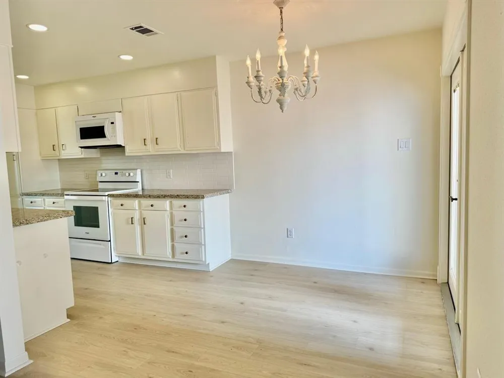 495 Yorktown Lane Beaumont, TX 77707