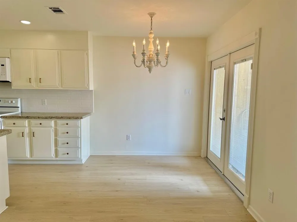 495 Yorktown Lane Beaumont, TX 77707