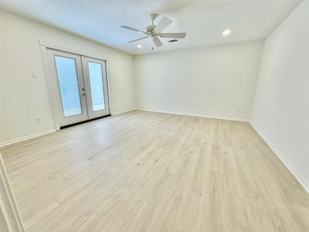 495 Yorktown Lane Beaumont, TX 77707