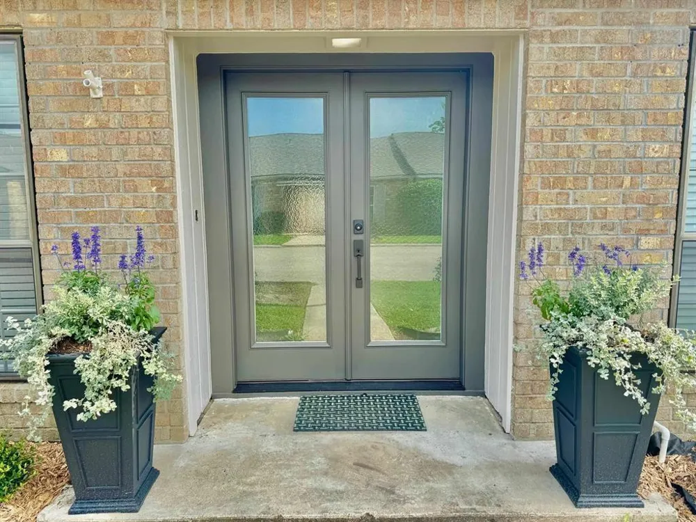 495 Yorktown Lane Beaumont, TX 77707