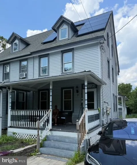 7 EDWARD STREET