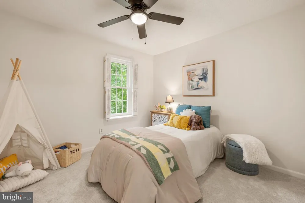 9125 GALBRETH COURT Springfield, VA 22153