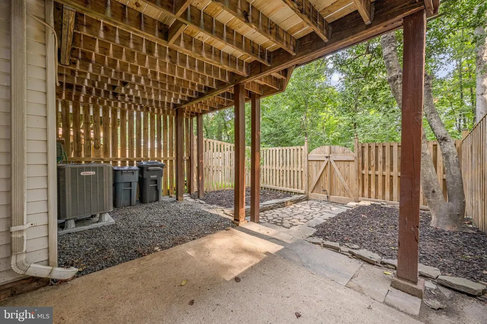 9125 GALBRETH COURT Springfield, VA 22153