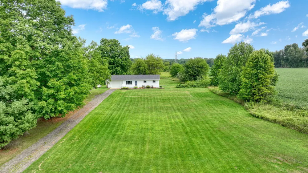 3238 Territorial Road Leslie, MI 49251
