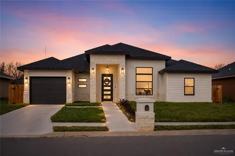 611 Seguin Loop