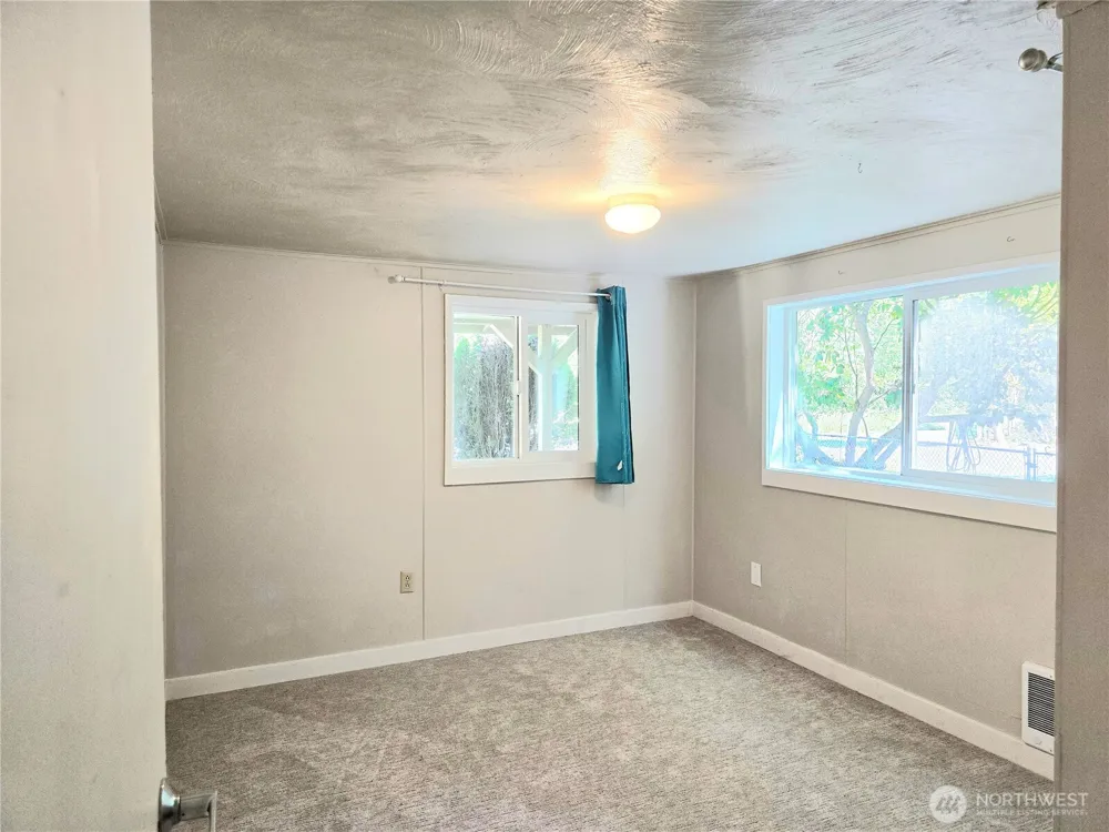 2225 State Route 105 Grayland, WA 98547