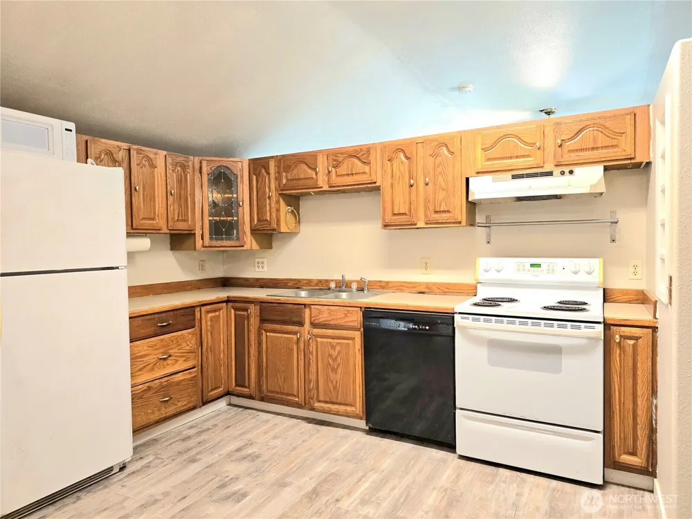 2225 State Route 105 Grayland, WA 98547