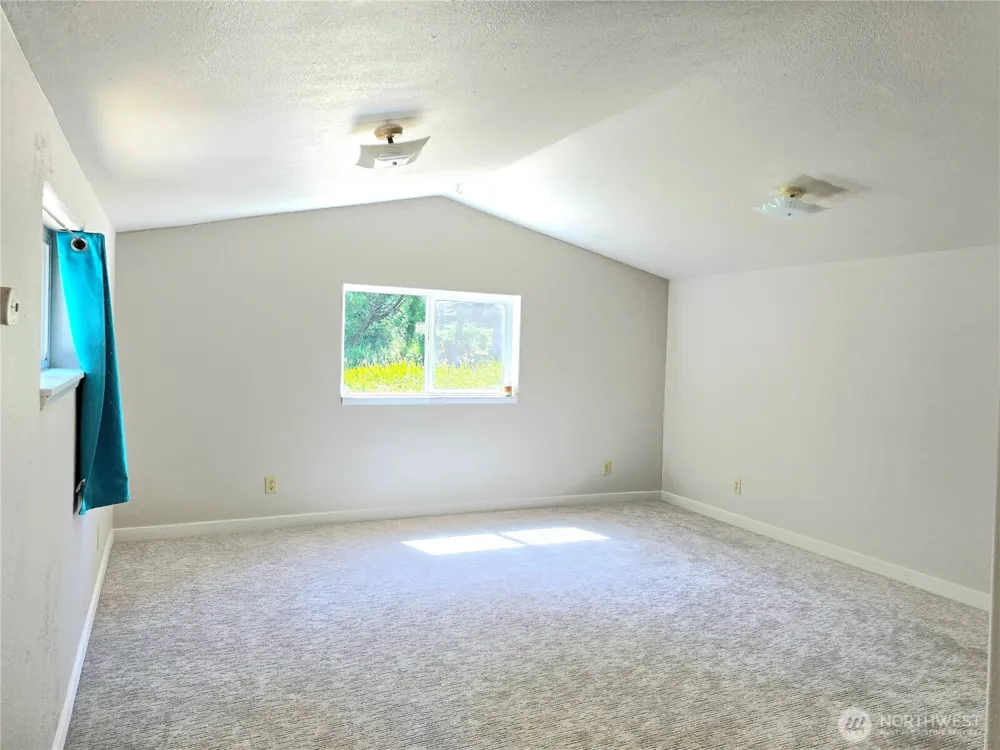 2225 State Route 105 Grayland, WA 98547