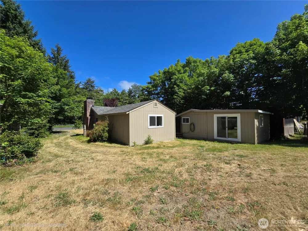 2225 State Route 105 Grayland, WA 98547